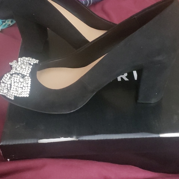 Pumps!!! - Picture 2 of 6